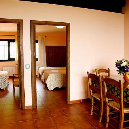 Las Casas De Agapito Poyales Del Hoyo Kültér fotó